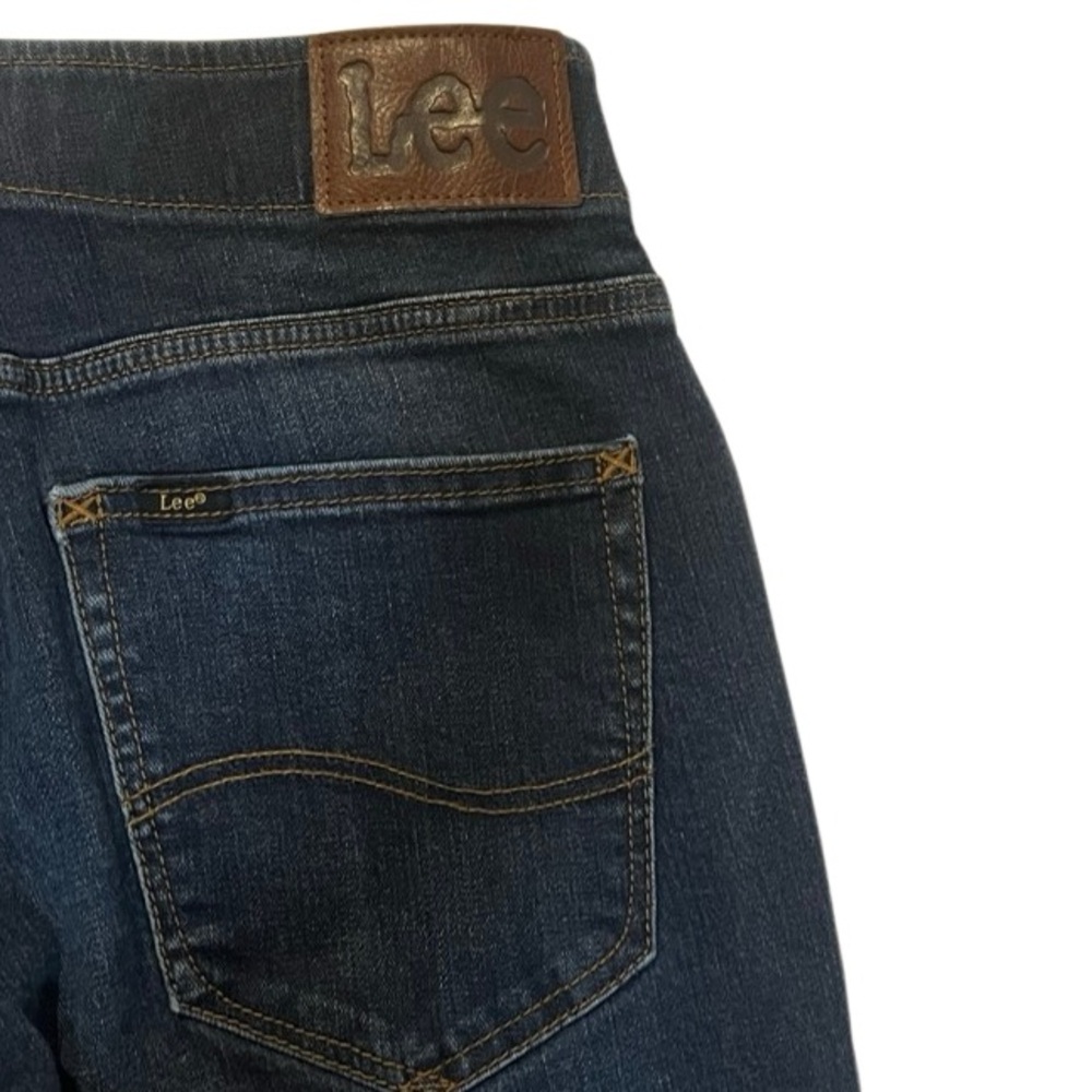 Lee Men's Extreme Motion Athletic Fit Tapered Leg Jeans - Picture 7 of 8